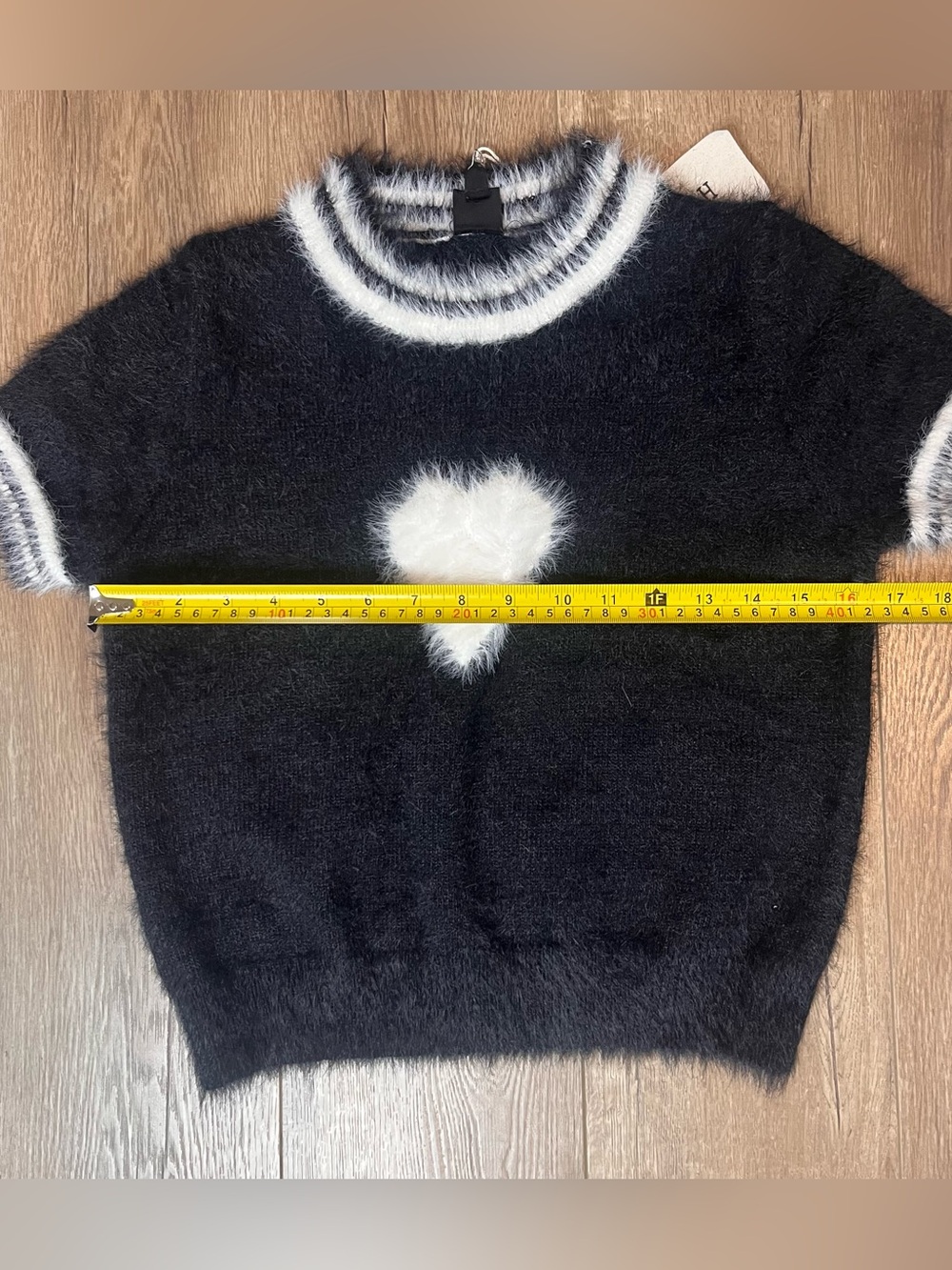 Women’s Sweaters Size Small Lot Of Three Cozy Weather Excellent Condition - Picture 9 of 16